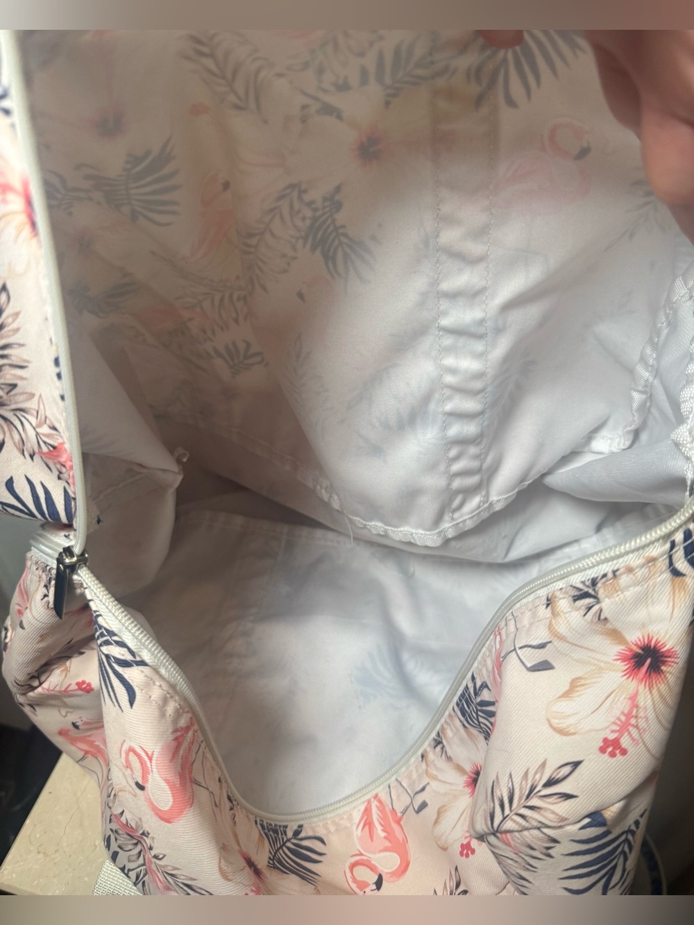 Narwey Beige Flamingo Foldable Travel Duffel Bag. Tropical flamingos & hibiscus. - Picture 12 of 15